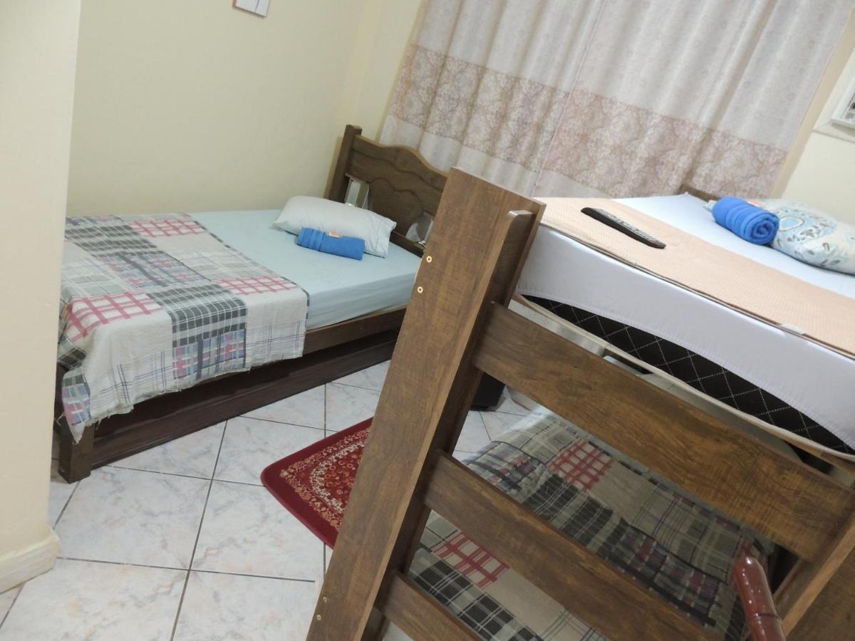 Quartos Em Casa In Caxias Da Paraiso Дукі-ді-Кашіас Екстер'єр фото