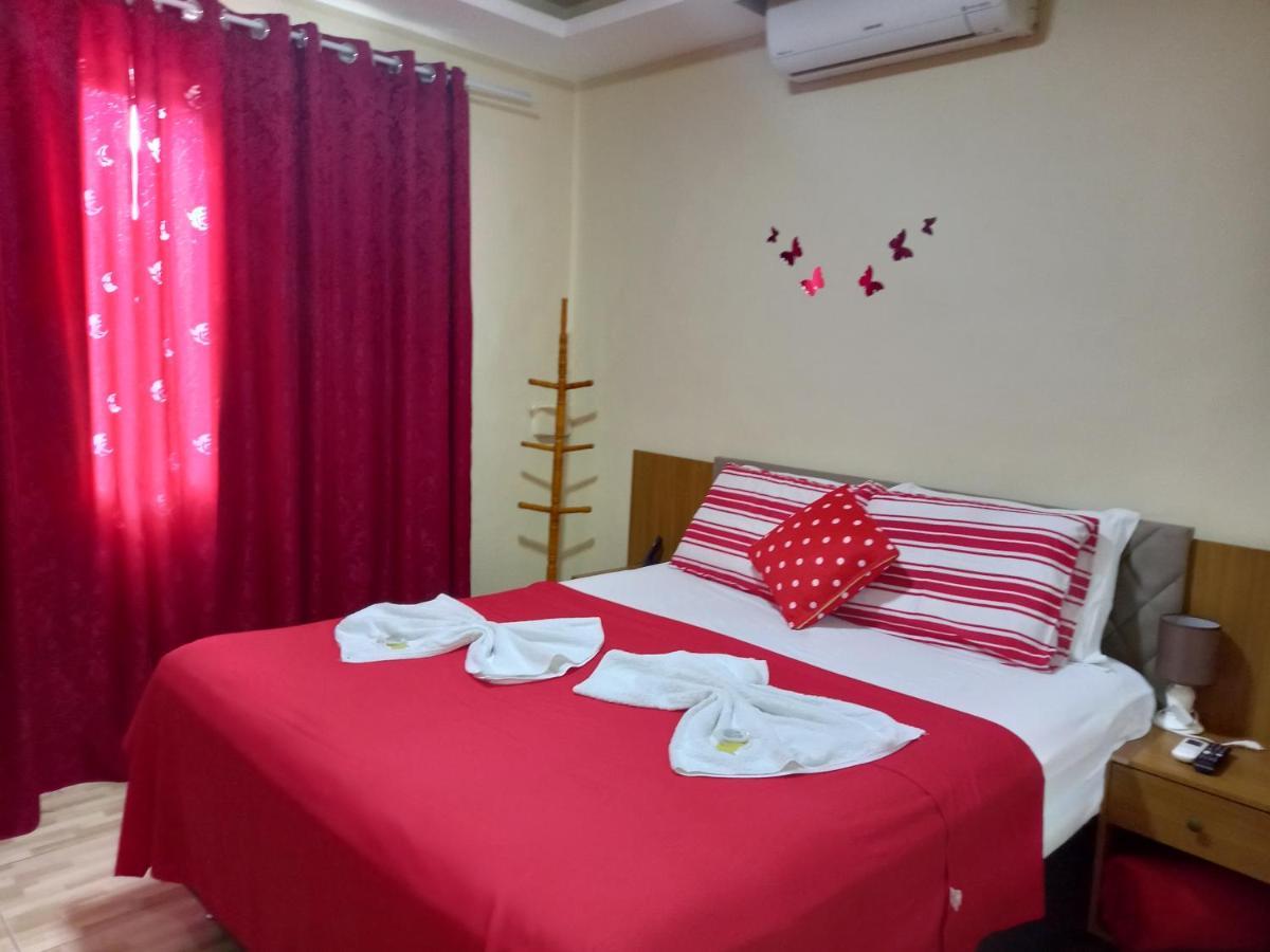Quartos Em Casa In Caxias Da Paraiso Дукі-ді-Кашіас Екстер'єр фото