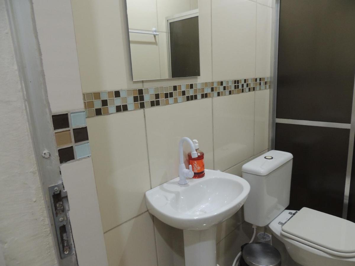 Quartos Em Casa In Caxias Da Paraiso Дукі-ді-Кашіас Екстер'єр фото
