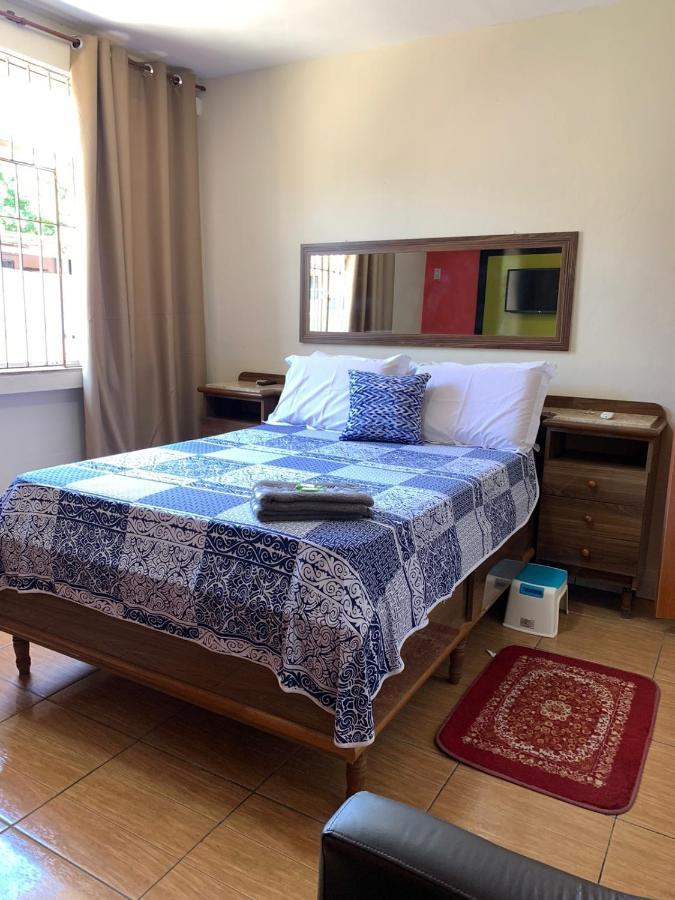 Quartos Em Casa In Caxias Da Paraiso Дукі-ді-Кашіас Екстер'єр фото