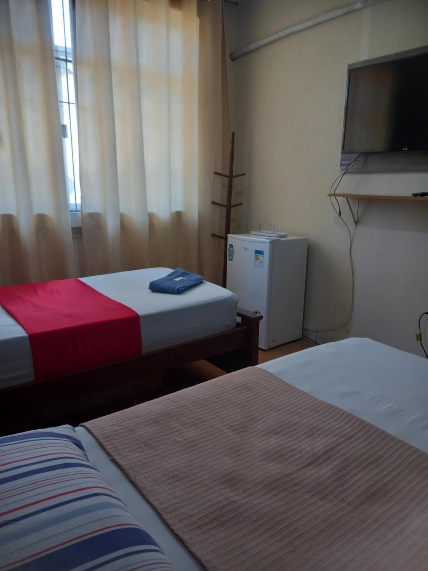 Quartos Em Casa In Caxias Da Paraiso Дукі-ді-Кашіас Екстер'єр фото