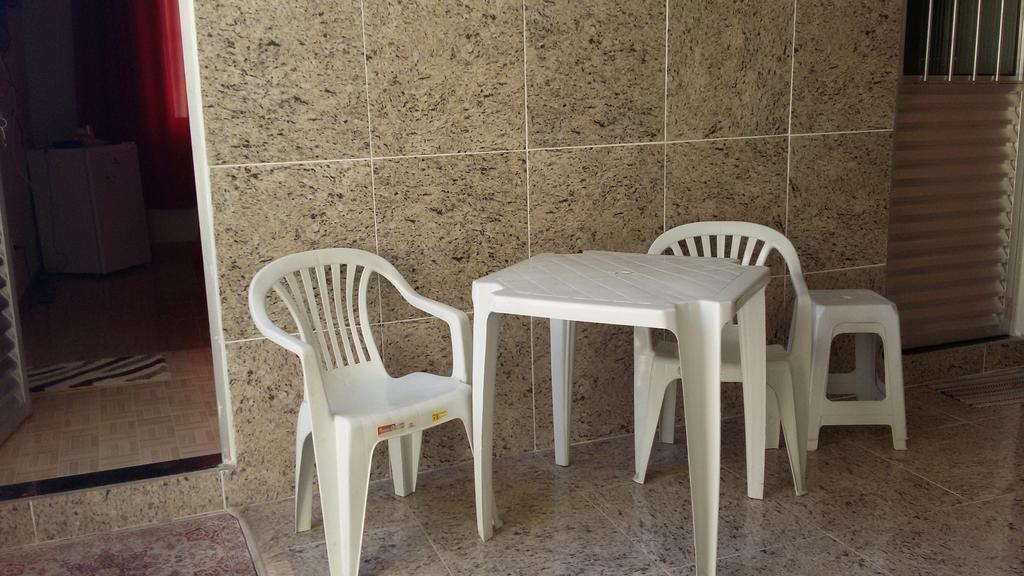 Quartos Em Casa In Caxias Da Paraiso Дукі-ді-Кашіас Екстер'єр фото