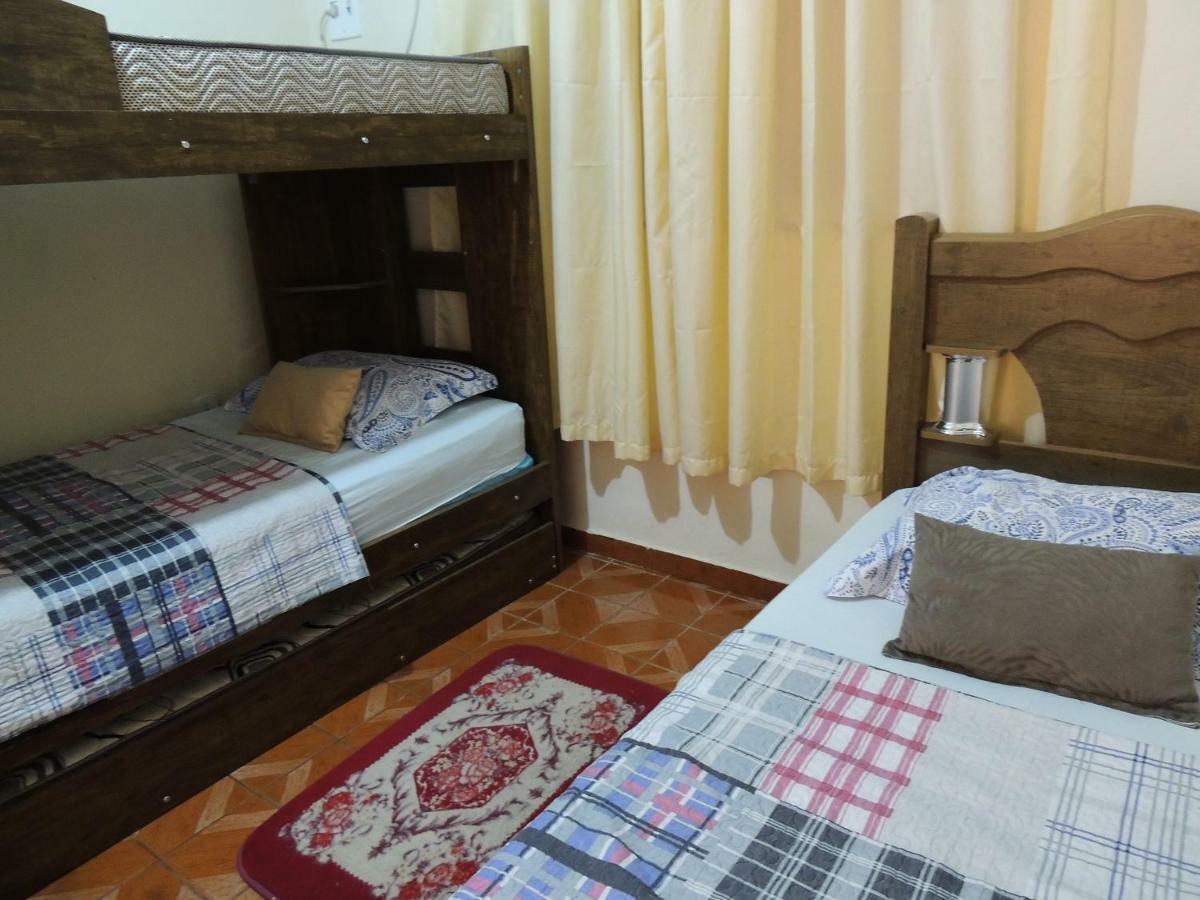 Quartos Em Casa In Caxias Da Paraiso Дукі-ді-Кашіас Екстер'єр фото